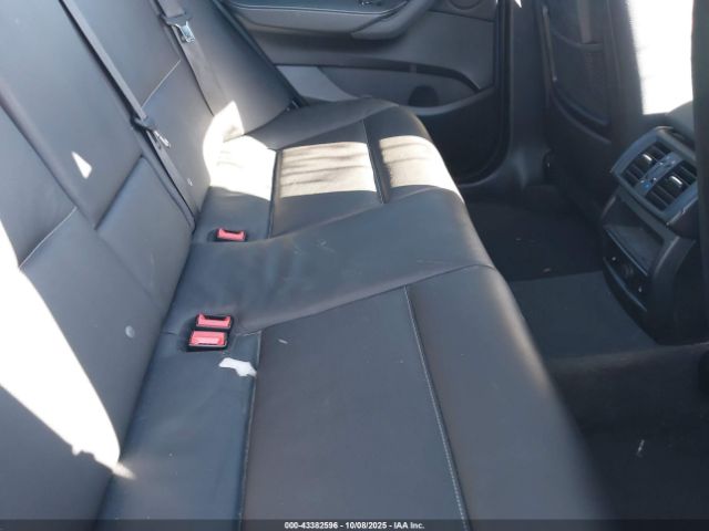 2016 BMW X3 5UXWX9C58G0D67256 Photo 7