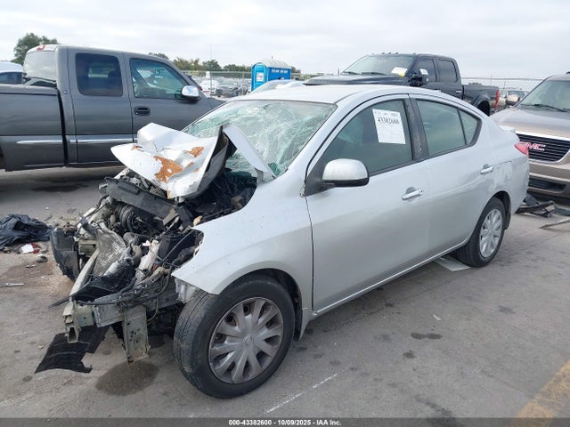 Nissan Versa 1.6 Sv 2014 3N1CN7AP3EL800579 Image 2