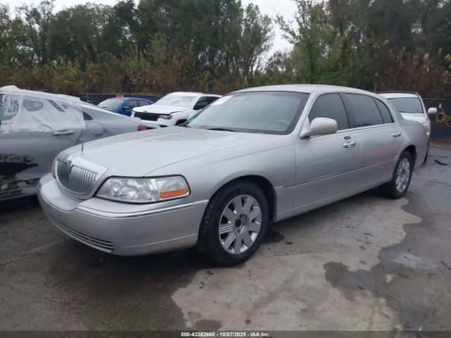 2004 LINCOLN TOWN CAR 1LNHM85W14Y629885 Photo 1