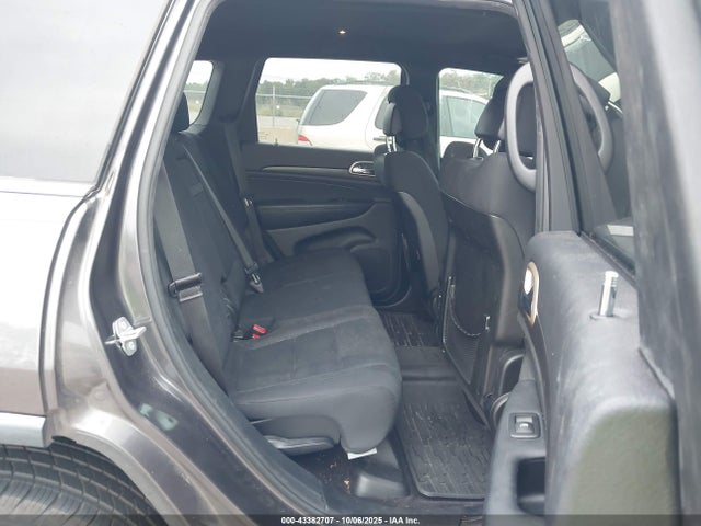 2017 Jeep Grand Cherokee Laredo 4x2 მანქანა იყიდება აუქციონზე, vin: 1C4RJEAG2HC605807, აუქციონის ნომერი: 43382707