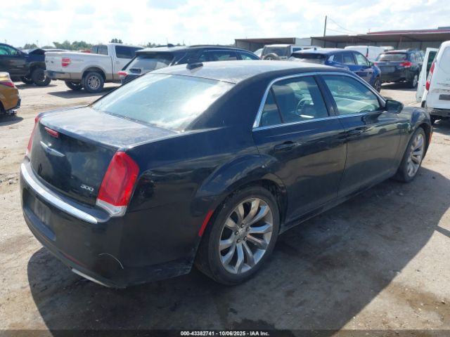 2019 CHRYSLER 300 2C3CCAAG0KH619772 Photo 3