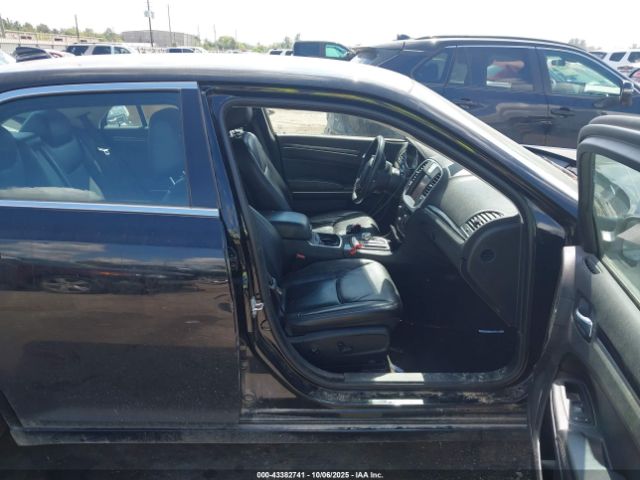 2019 CHRYSLER 300 2C3CCAAG0KH619772 Photo 4