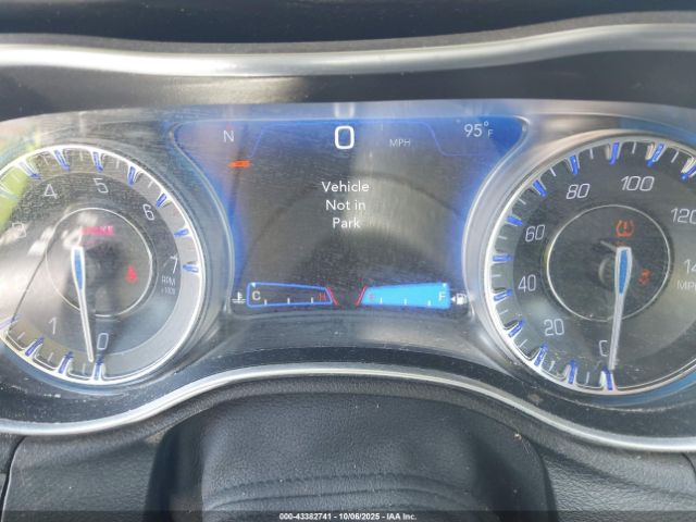 2019 CHRYSLER 300 2C3CCAAG0KH619772 Photo 6
