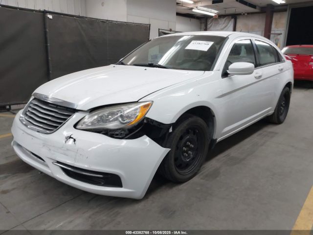 2014 CHRYSLER 200 1C3CCBAB3EN213040 Photo 1