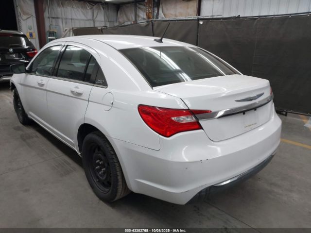 2014 CHRYSLER 200 1C3CCBAB3EN213040 Photo 2