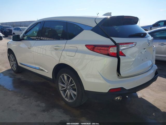 2020 ACURA RDX 5J8TC1H5XLL009562 Photo 2