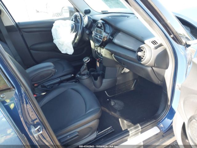 2016 MINI HARDTOP WMWXU1C56G2D09826 Photo 4