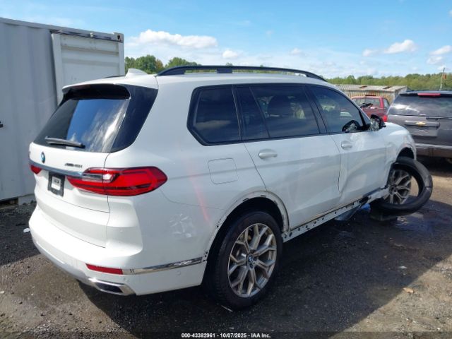 2022 BMW X7 5UXCW2C01N9M36733 Photo 3