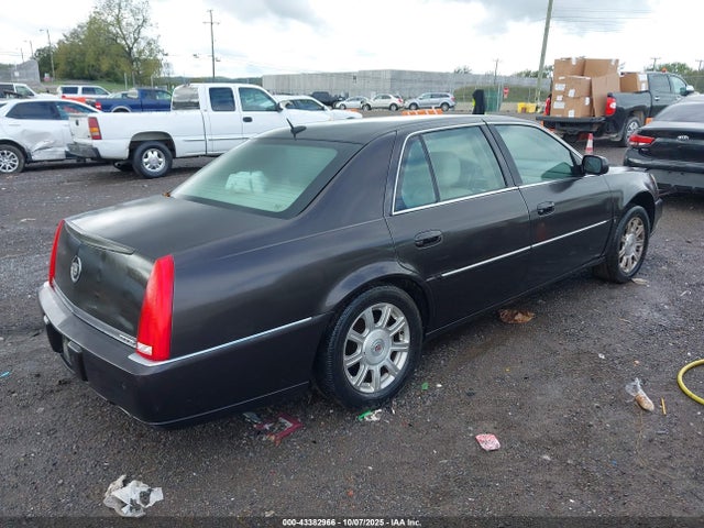 2008 CADILLAC DTS 1G6KD57YX8U111491 Photo 3