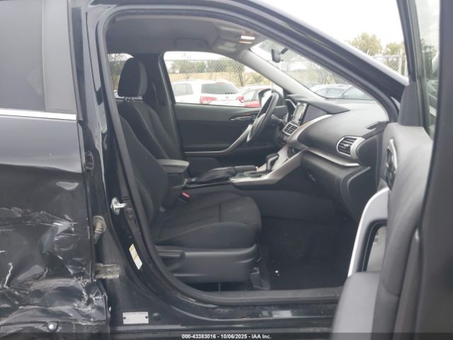 2019 MITSUBISHI ECLIPSE CROSS JA4AT3AA5KZ029393 Photo 4