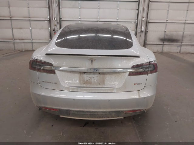 2014 Tesla Model S P85 მანქანა იყიდება აუქციონზე, vin: 5YJSA1H16EFP35678, აუქციონის ნომერი: 43383025