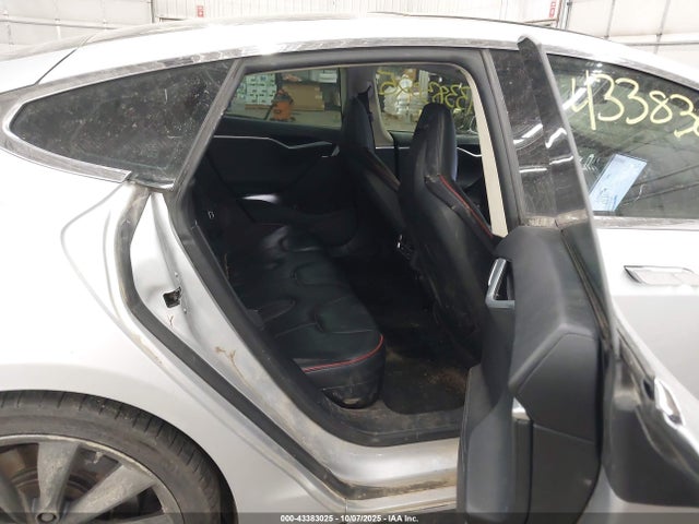 2014 Tesla Model S P85 მანქანა იყიდება აუქციონზე, vin: 5YJSA1H16EFP35678, აუქციონის ნომერი: 43383025