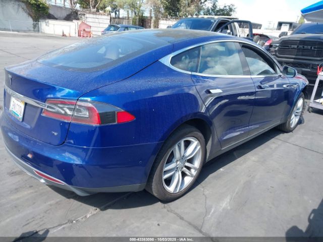 2015 TESLA MODEL S 5YJSA1E11FF119084 Photo 3