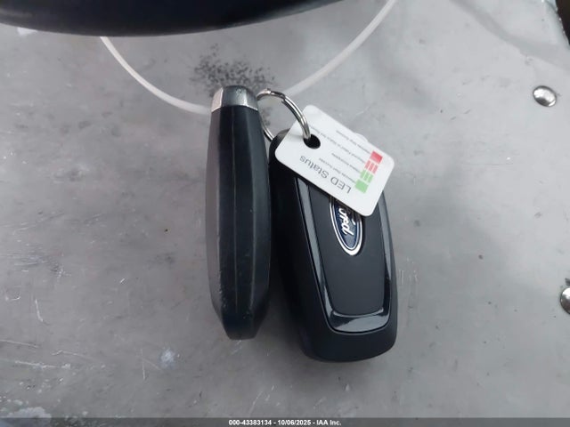 Ford 2.0l 4v atk hev 2017 3FA6P0PUXHR329790 Image 11