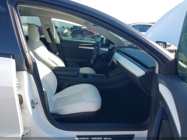 2022 TESLA MODEL 3 5YJ3E1EC8NF124713 Photo 4