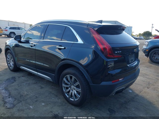 2020 CADILLAC XT4 1GYFZCR43LF057747 Photo 2