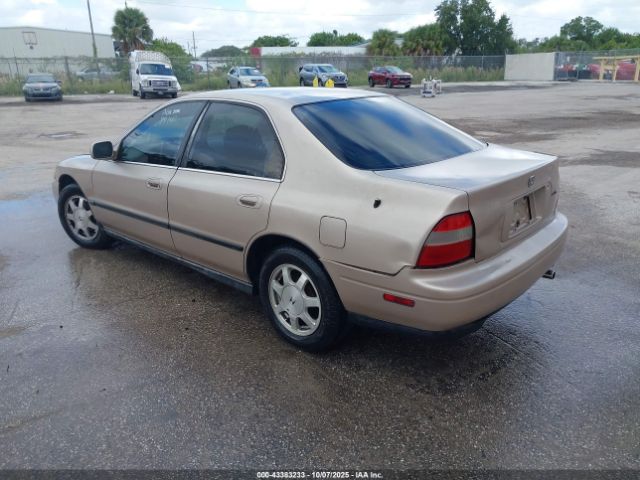 1995 HONDA ACCORD 1HGCD5535SA152565 Photo 2