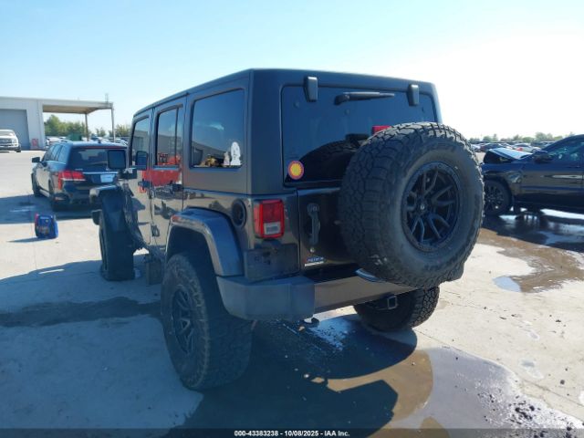 2017 JEEP WRANGLER UNLIMITED 1C4BJWEG8HL599349 Photo 2