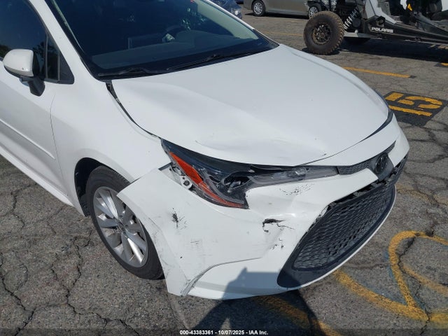 43383361 :رقم المزاد ، JTDVPMAE1MJ123437 vin ، 2021 Toyota Corolla Le مزاد بيع