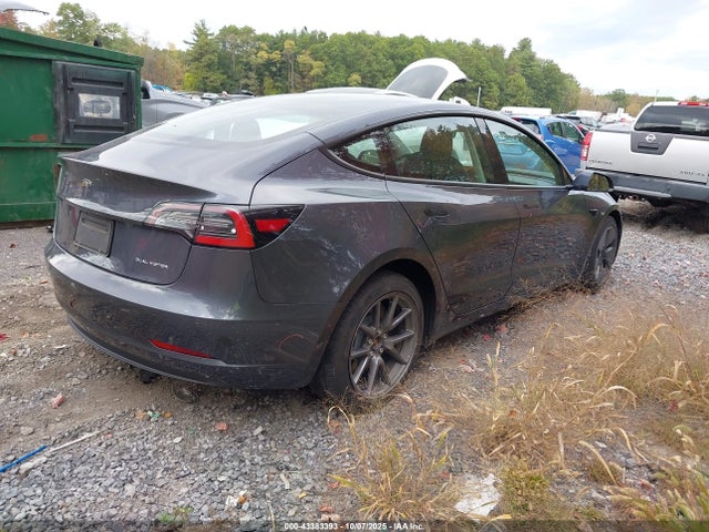 Tesla Model 3 Long Range Dual Motor All-wheel Drive 2022 5YJ3E1EB4NF260019 Image 4