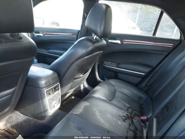 Chrysler 300 2014 2C3CCAAGXEH103312 Image 8