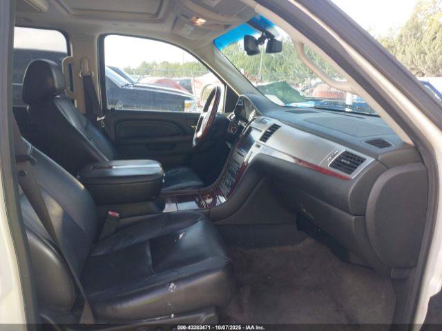2010 CADILLAC ESCALADE ESV 1GYUKJEFXAR188256 Photo 4