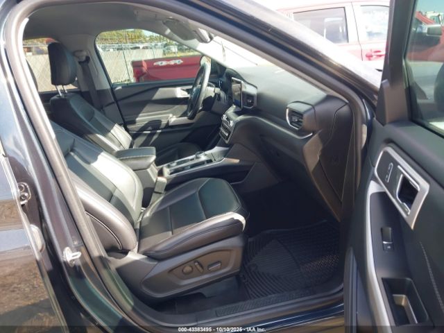 2022 FORD EXPLORER 1FMSK8DH8NGA22937 Photo 4