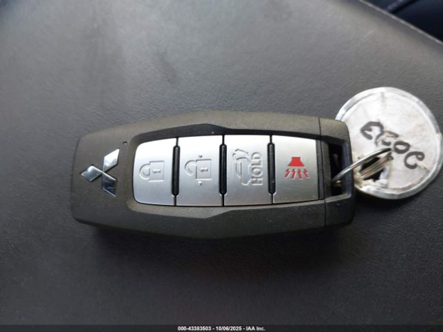 2023 MITSUBISHI OUTLANDER JA4J3UA85PZ023216 Photo 10