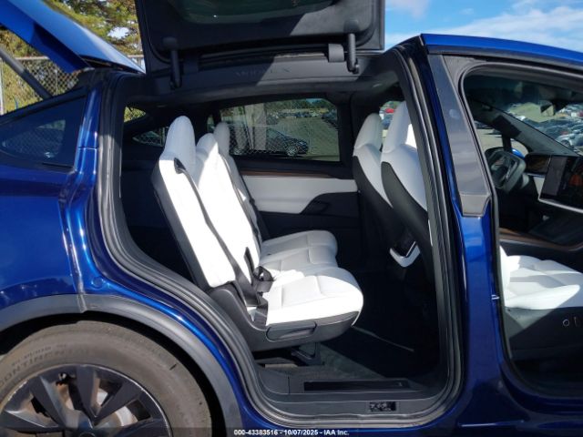2023 TESLA MODEL X 7SAXCDE55PF386298 Photo 7