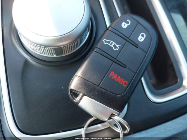 2019 CHRYSLER 300 2C3CCAAG0KH601594 Photo 10