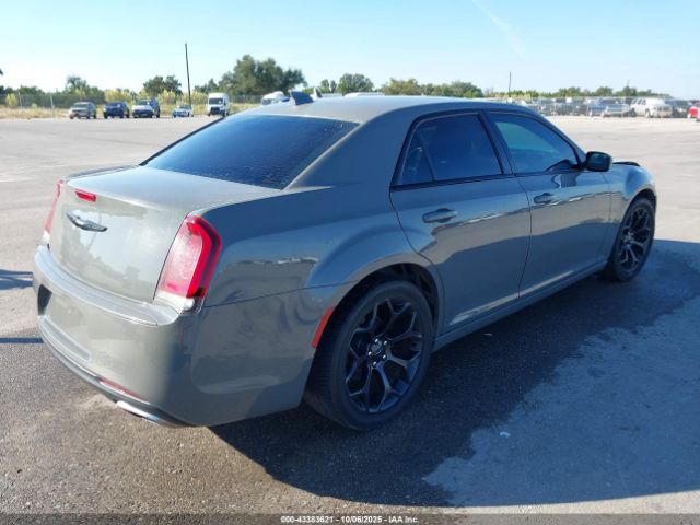 2019 CHRYSLER 300 2C3CCAAG0KH601594 Photo 3