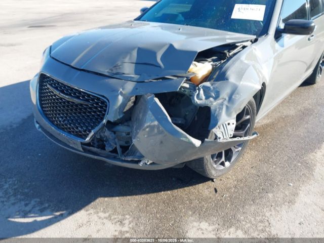 2019 CHRYSLER 300 2C3CCAAG0KH601594 Photo 5