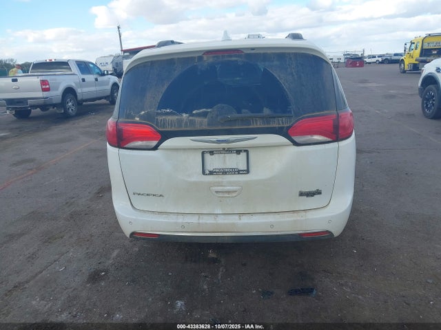 2017 Chrysler Pacifica Touring-l მანქანა იყიდება აუქციონზე, vin: 2C4RC1BG3HR739136, აუქციონის ნომერი: 43383628