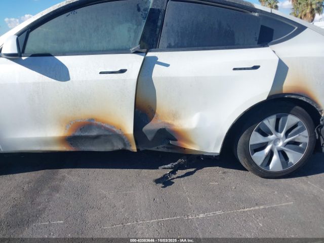 2023 TESLA MODEL Y 7SAYGDEE5PF878788 Photo 5