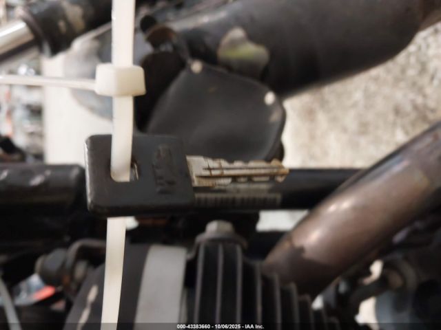 2013 HARLEY-DAVIDSON XL883 1HD4LE219DC440801 Photo 10