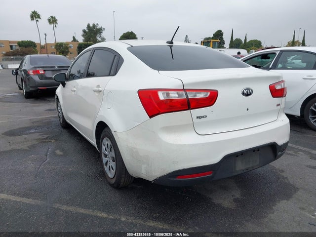 KIA dohc gamma 2015 KNADM4A35F6457492 Image 3
