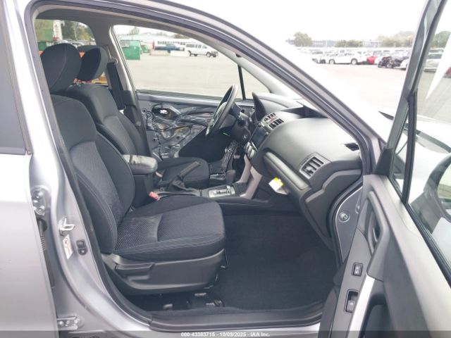 2016 SUBARU FORESTER JF2SJAFC5GH461561 Photo 4
