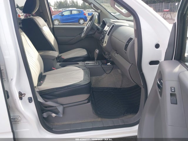 Nissan 2014 2014 1N6AD0ER2EN715322 Image 5