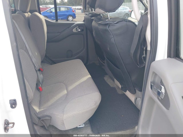 Nissan 2014 2014 1N6AD0ER2EN715322 Image 8