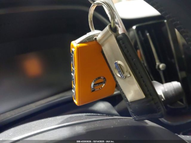 2021 VOLVO XC60 YV4102RK3M1822289 Photo 10