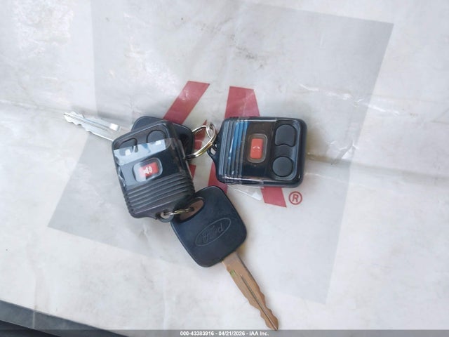 Продаж на аукціоні авто 2002 Ford F-150 Lariat/xl/xlt, vin: 1FTRX18L12NA27639, номер лоту: 43383916