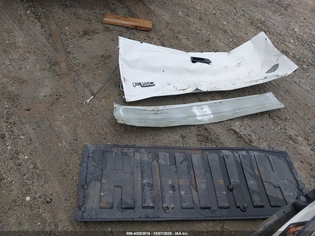 Продаж на аукціоні авто 2002 Ford F-150 Lariat/xl/xlt, vin: 1FTRX18L12NA27639, номер лоту: 43383916