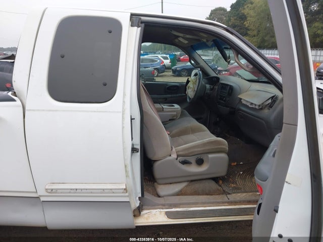 Продаж на аукціоні авто 2002 Ford F-150 Lariat/xl/xlt, vin: 1FTRX18L12NA27639, номер лоту: 43383916