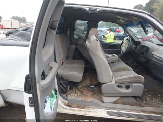 Продаж на аукціоні авто 2002 Ford F-150 Lariat/xl/xlt, vin: 1FTRX18L12NA27639, номер лоту: 43383916