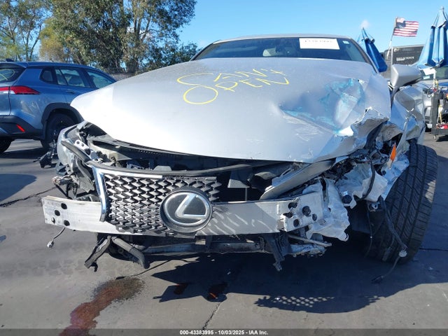 Lexus IS 200T 2016 JTHBA1D29G5007824 Image 42