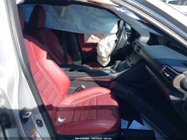 Lexus IS 200T 2016 JTHBA1D29G5007824 Image 29