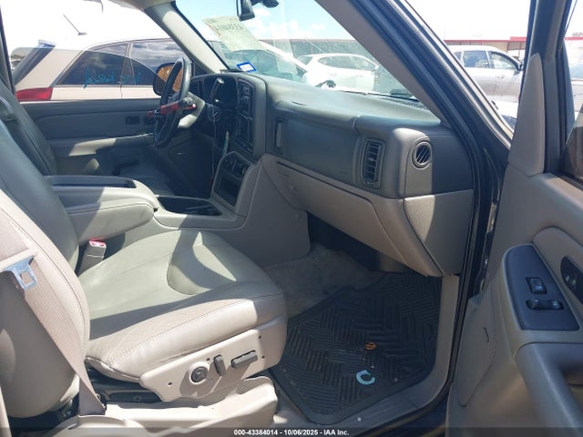 Продажа на аукционе авто 2004 Gmc Yukon Slt, vin: 1GKEC13ZX4R320722, номер лота: 43384014