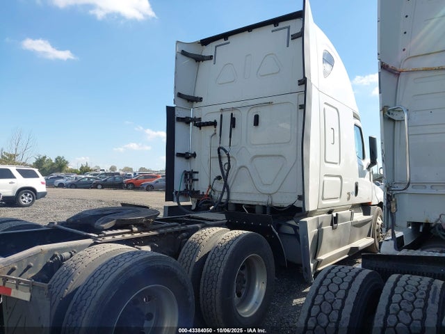 3AKJHHDR8LSLL1123 Freightliner Detroit Diesel Dd15