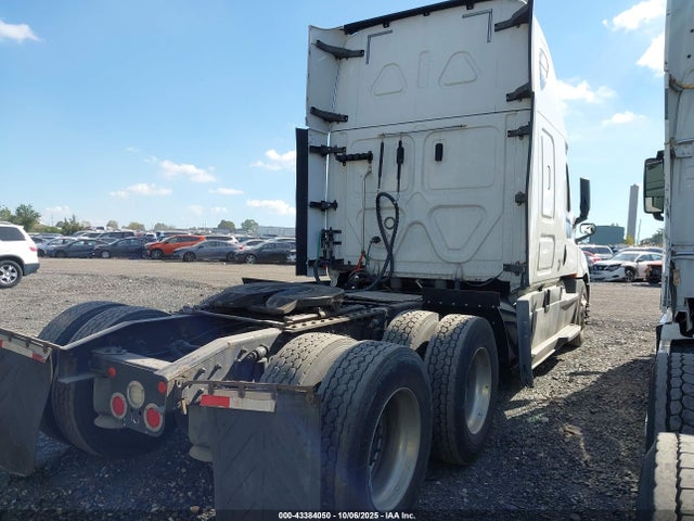 3AKJHHDR8LSLL1123 Freightliner Detroit Diesel Dd15