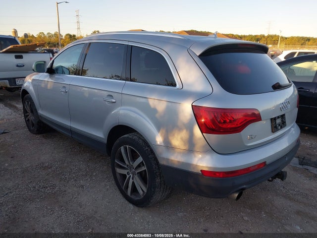 2011 AUDI Q7 WA1LGAFE2BD005983 Photo 2